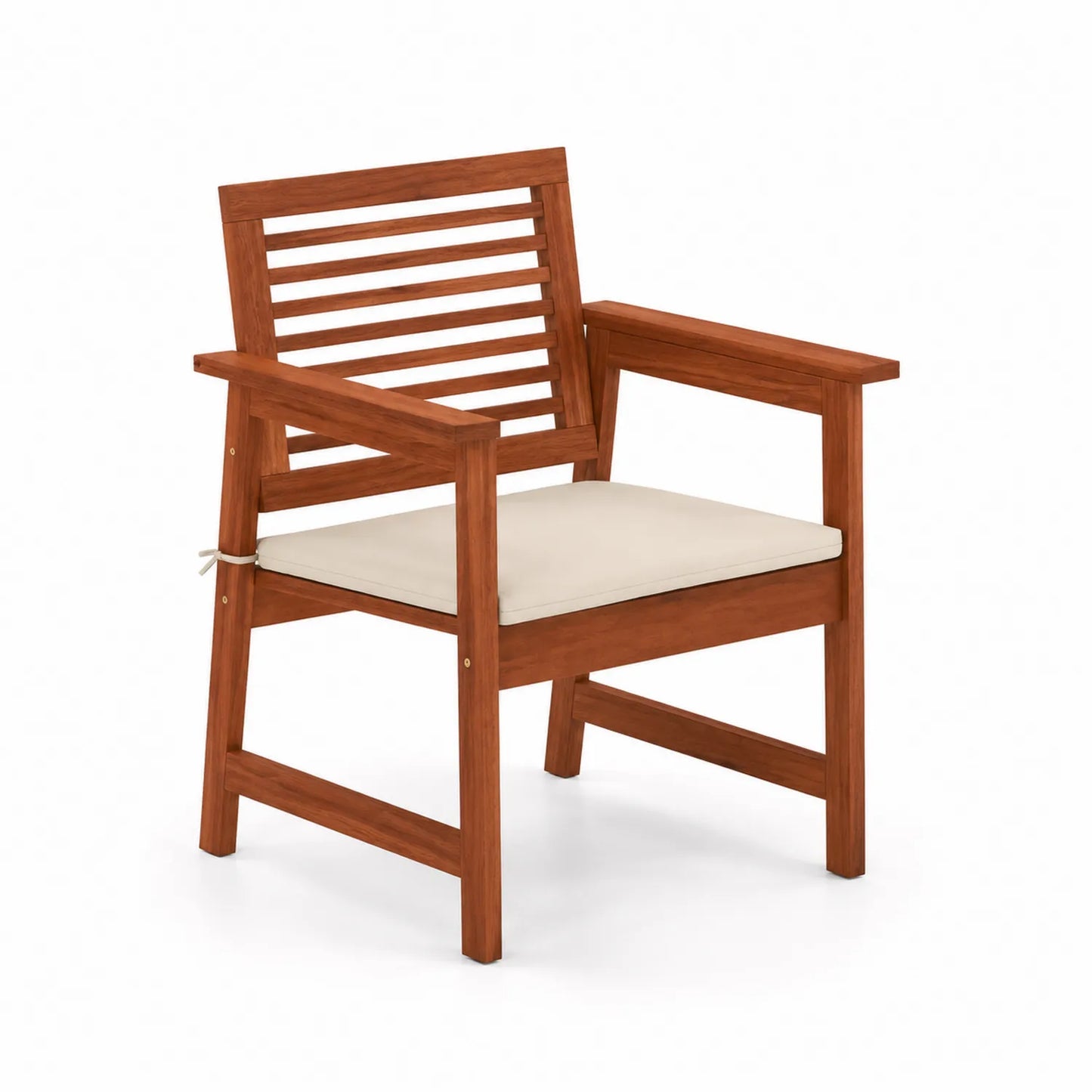 Silla de madera con cojín beige para exterior